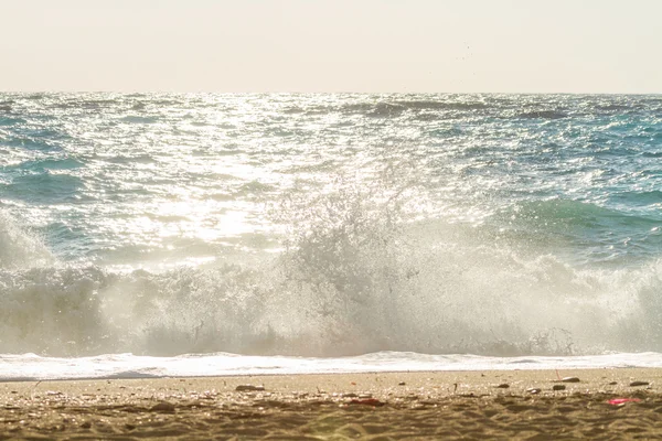 Crashing waves in Lefkada — Stock Photo, Image
