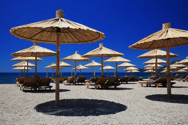 Beach parasols — Fotografie, imagine de stoc
