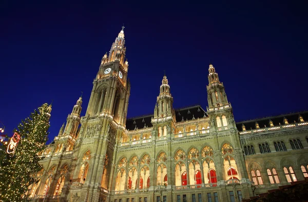 Венская ратуша на рождество — стоковое фото