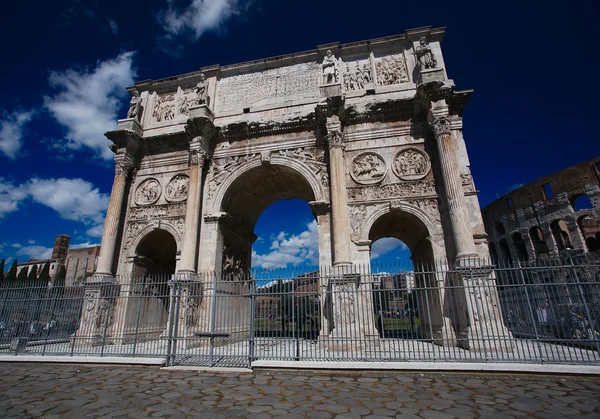 Triumphal arch of Constantine in Rome — Stock Photo, Image