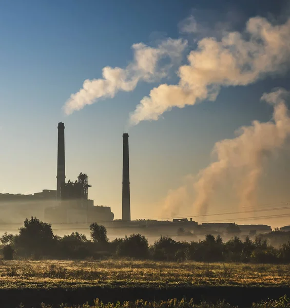 Centrale Électrique Avec Cheminée Fumeur — Photo