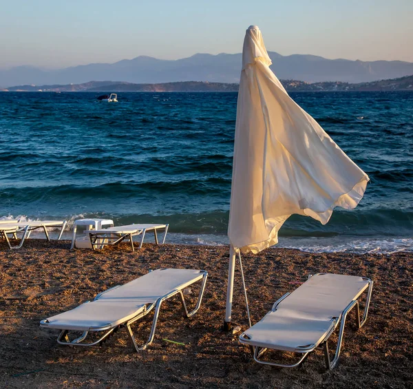 Urlaubsbild Mit Sonnenschirmen Strand — Stockfoto