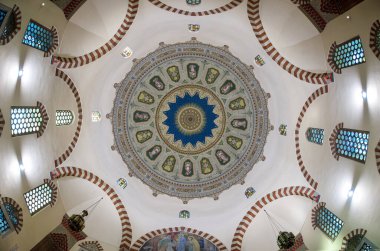 PECS, HUNGARY - 31 Aralık 2021: Pecs, Macaristan 'da 31 Aralık 2021' de Pasha Gazi Camii 'nin İçi