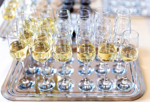 Crystal Wine Glasses Tray — Stock Photo, Image