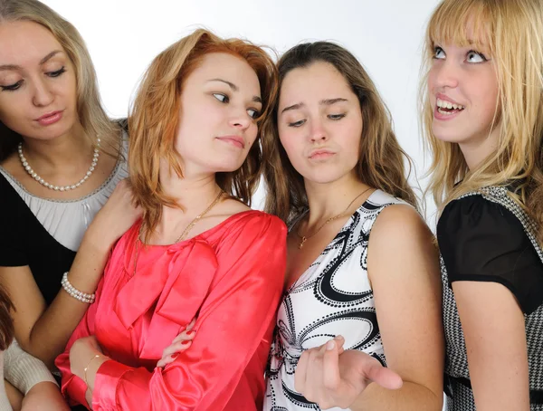 Vier jonge vrouwen — Stockfoto