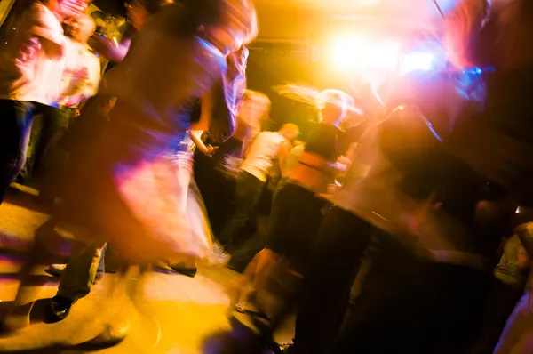 踊る人々 — ストック写真