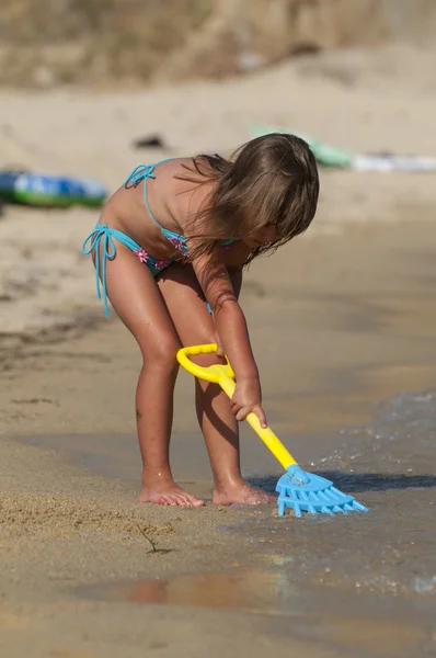 Gyermek a strandon — Stock Fotó