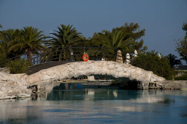 热带旅馆奢华的游泳池 — 图库照片