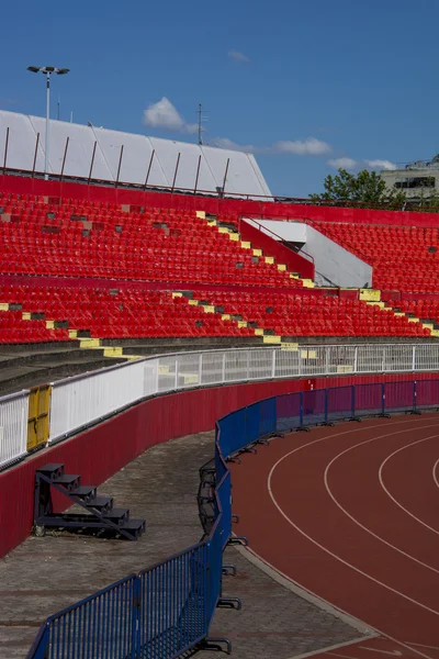 スタジアムで赤い座席 — ストック写真