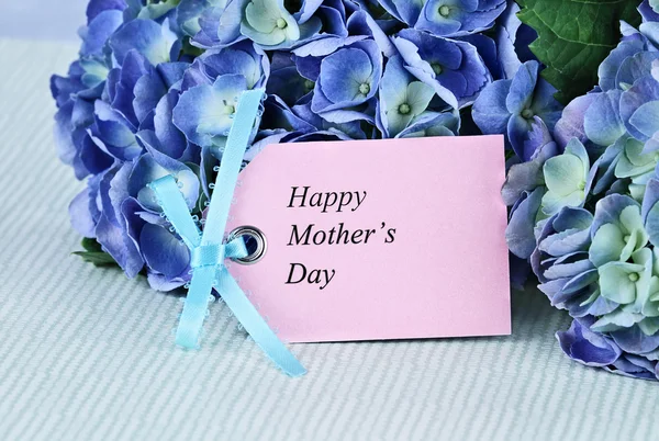 Mothers Day Card and Flowers — Stock Photo, Image