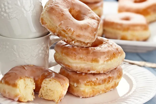 Stack of Donuts and Cups — Stock Photo, Image