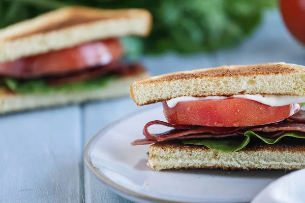 Homemade Sliced Bacon Lettuce Tomato Sandwich White Rustic Table Selective — Stock Photo, Image