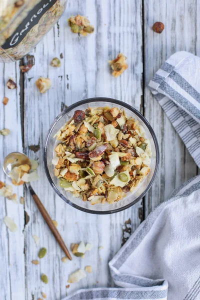 Messy Bowl Vegan Keto Granola Made Pecans Hazelnuts Unsweetened Coconut — Stock Photo, Image