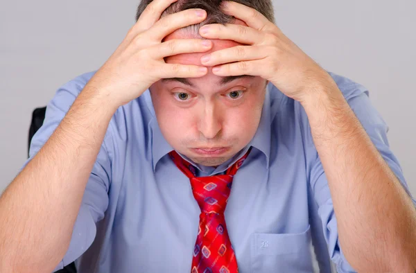 Homem de negócios cansado preocupado — Fotografia de Stock