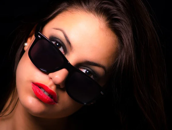 Portrait of the beautiful girl with sunglasses — Stock Photo, Image