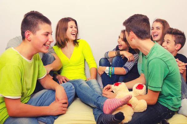 Teenagers having fun indoor — Stock Photo, Image