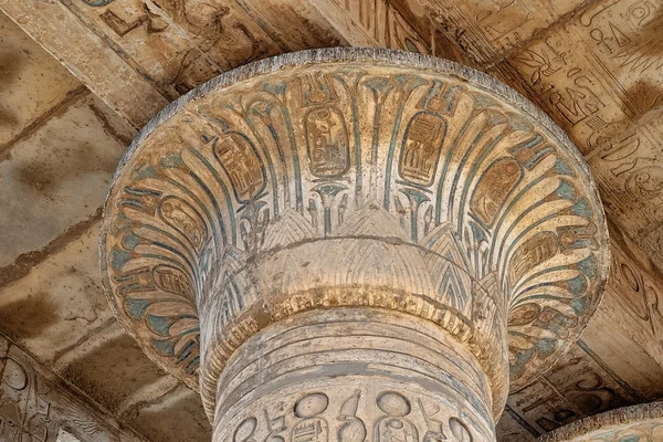Capital of the ancient column in Ramesseum, Luxor — Stock Photo, Image