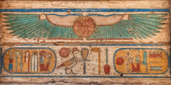 Madinet habu świątyni hieroglify w Luksorze — Zdjęcie stockowe