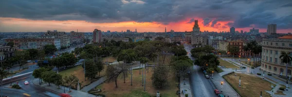 Havanna bei Sonnenuntergang — Stockfoto