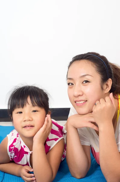 Mother and daughter — Stock Photo, Image