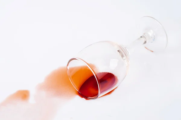 Vinho tinto derramado — Fotografia de Stock