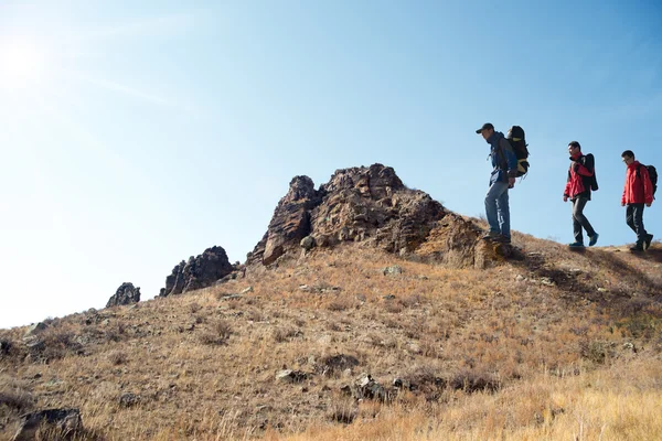 Climbing a mountain. — Stockfoto