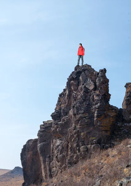 Wanderer auf dem Gipfel — Stockfoto