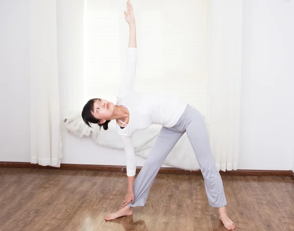 Vrouwen doen yoga — Stockfoto