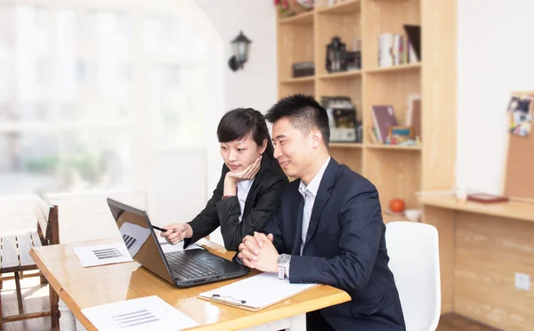 Business diskussion — Stockfoto