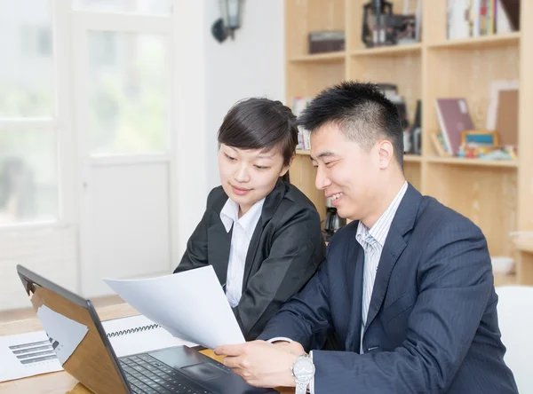 Business diskussion — Stockfoto