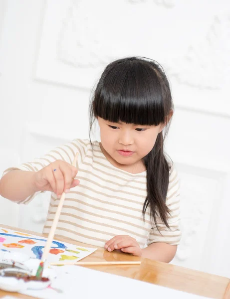 Gemälde eines kleinen Mädchens — Stockfoto