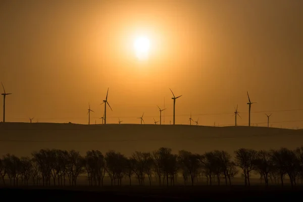 Вітроенергетичне Обладнання Золотому Сонці Країни — стокове фото