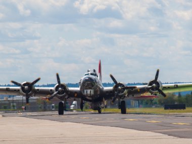 2. Dünya Savaşı b17 bombardıman