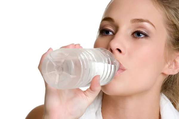 Mujer agua potable — Foto de Stock