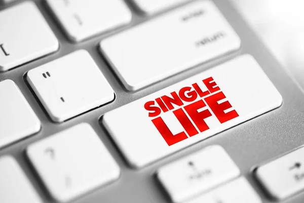 Single Life Text Button Keyboard Concept Background — Stock Photo, Image