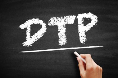 DTP Difteri Tetanos Pertussis - bakteri hastalıkları aşılar ve karatahta kısaltma metinleriyle güvenli bir şekilde önlenebilir