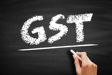 GST Mal ve Hizmet Vergisi - mal ve hizmet tedariğine dolaylı vergi, kara tahta üzerindeki kısaltma metni
