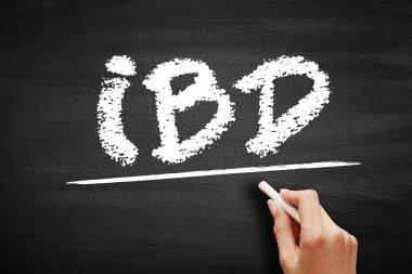 IBD İltihaplı Bağırsak Hastalığı - karatahtadaki bağırsak ve ince bağırsak, kısaltma metni iltihaplı grup
