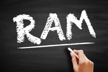 RAM Rastgele Erişim Belleği - her sırayla okunabilen ve değiştirilebilen bilgisayar belleği biçimi, karatahta kısaltma metni