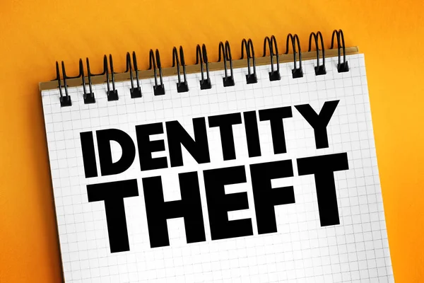 Pencurian Identitas Terjadi Ketika Seseorang Menggunakan Informasi Identifikasi Pribadi Orang — Stok Foto