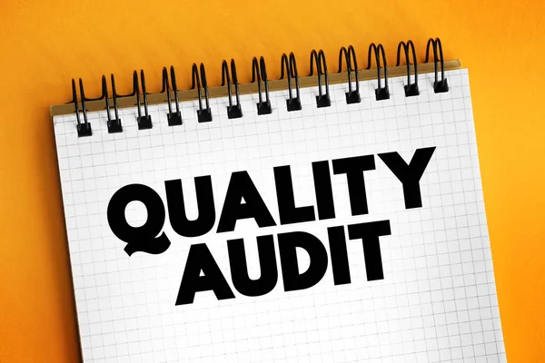 Qualitätsaudit Systematische Prüfung Des Qualitätsmanagementsystems Einer Organisation Textkonzept Auf Merkzettel — Stockfoto