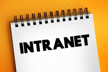 Intranet - bilgi paylaşımı, işbirliği araçları ve bir organizasyon içindeki diğer hesaplama hizmetleri için bilgisayar ağı, not defterinde metin kavramı