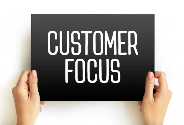 Customer Focus Strategy Puts Customers Center Business Decision Making Text — Fotografia de Stock