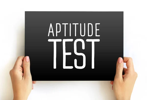 適性テスト 候補者の認知能力または人格 カード上のテキストコンセプトを決定するために使用される評価 — ストック写真