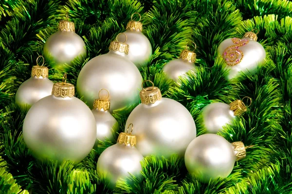 Yılbaşı ağacı süsleri