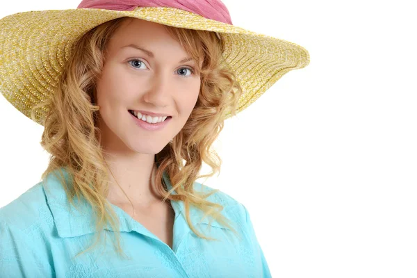 Jeune femme portant un chapeau de paille — Photo