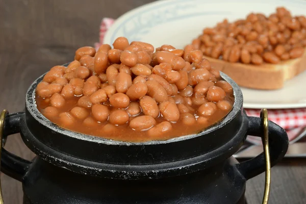 Closeup pot of baked beans — Stock Photo, Image