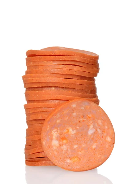 En rodajas pila de pepperoni — Foto de Stock