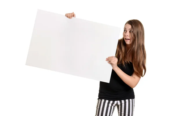 Κορίτσι, με λευκό μεγάλο λευκή κάρτα — Φωτογραφία Αρχείου