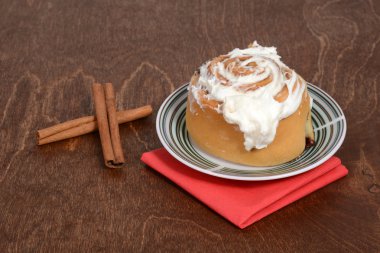 tarçınlı çörek closeup